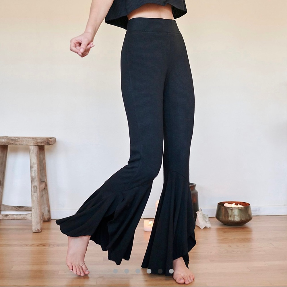 COPY - Mid-Rise Full Length Low And Flow Legging